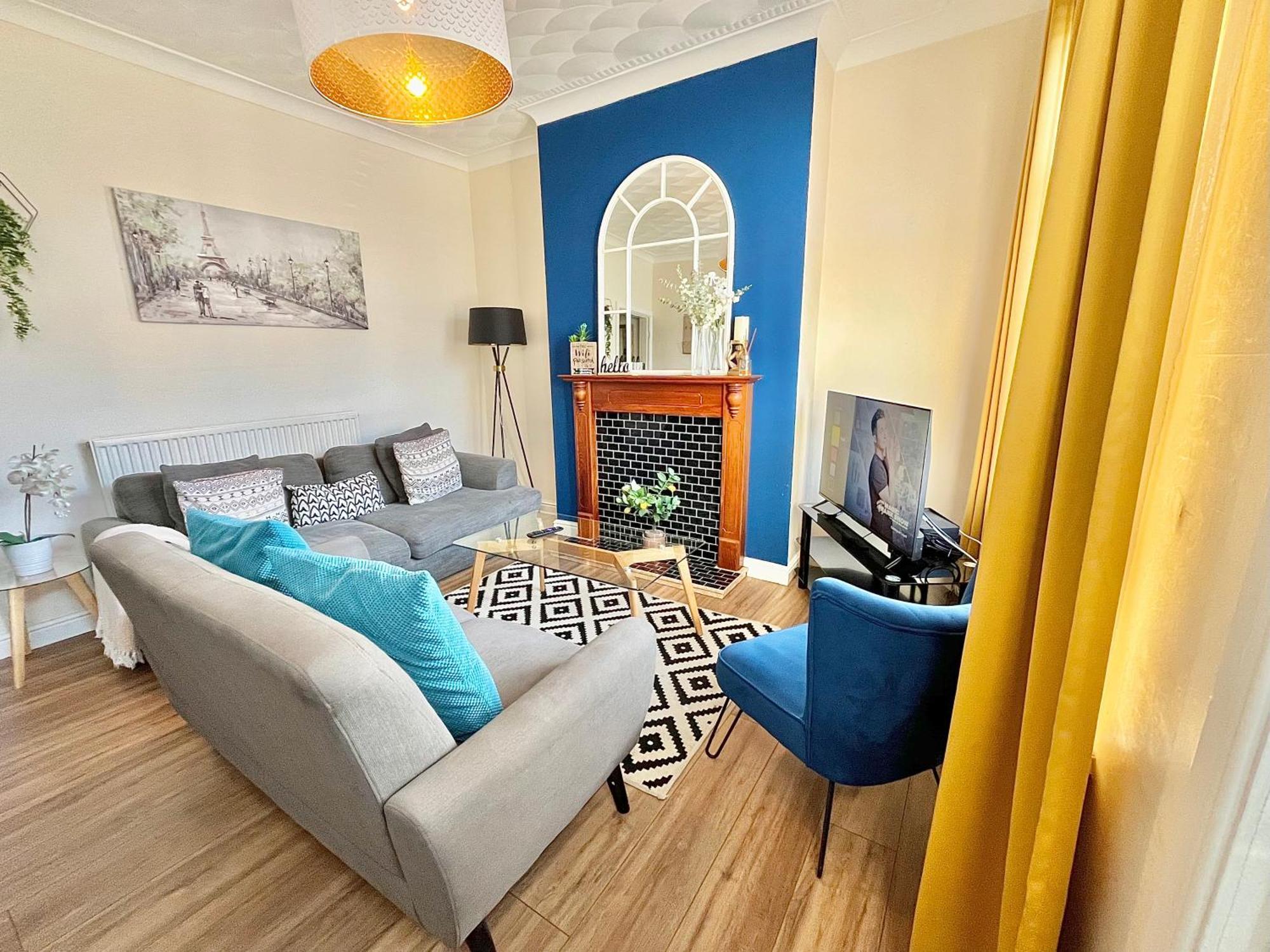 ברנסלי Summer Lane House-3 Bedrooms-Close To M1-Longer Stay-Free Parking מראה חיצוני תמונה