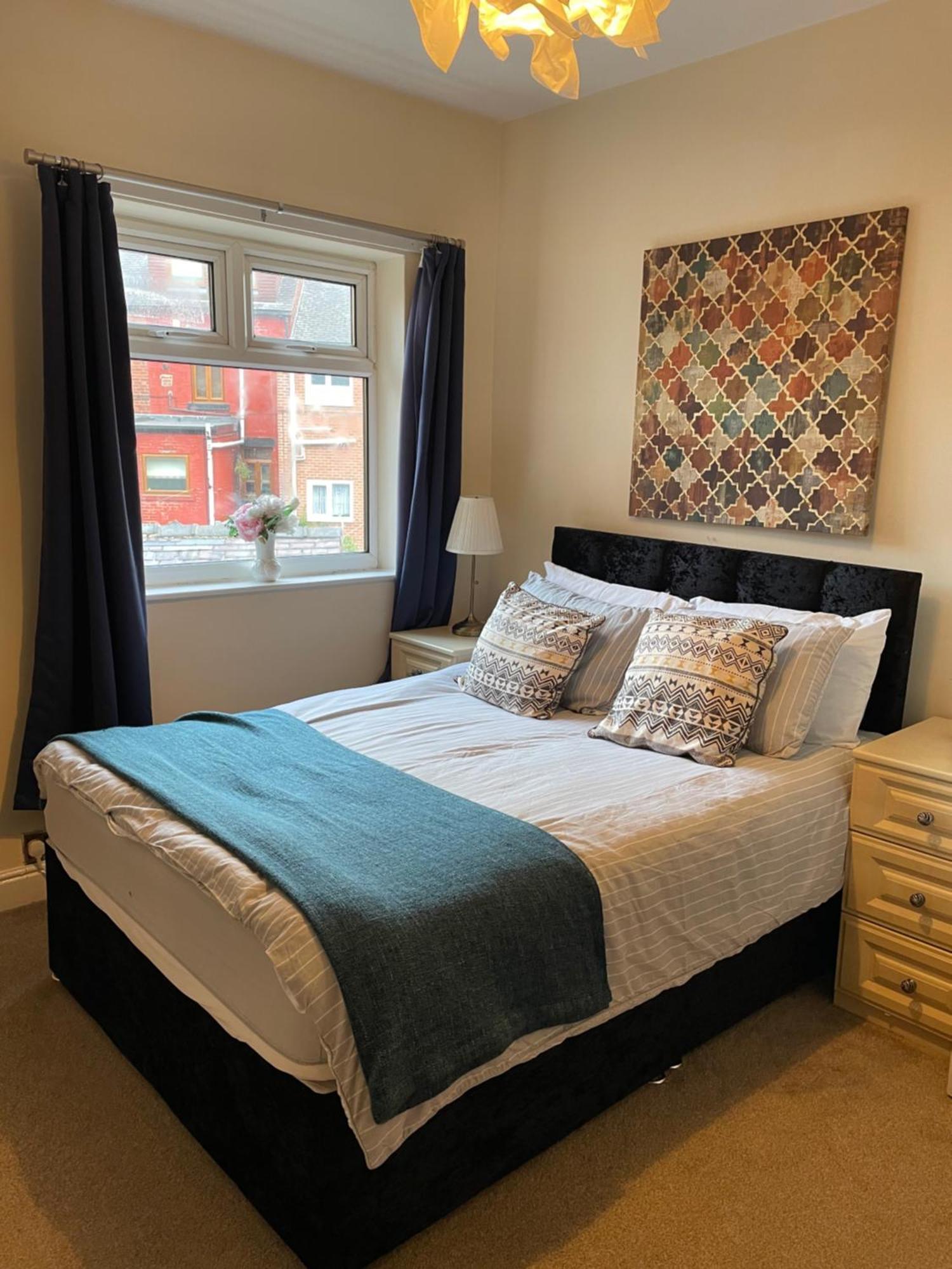 ברנסלי Summer Lane House-3 Bedrooms-Close To M1-Longer Stay-Free Parking מראה חיצוני תמונה