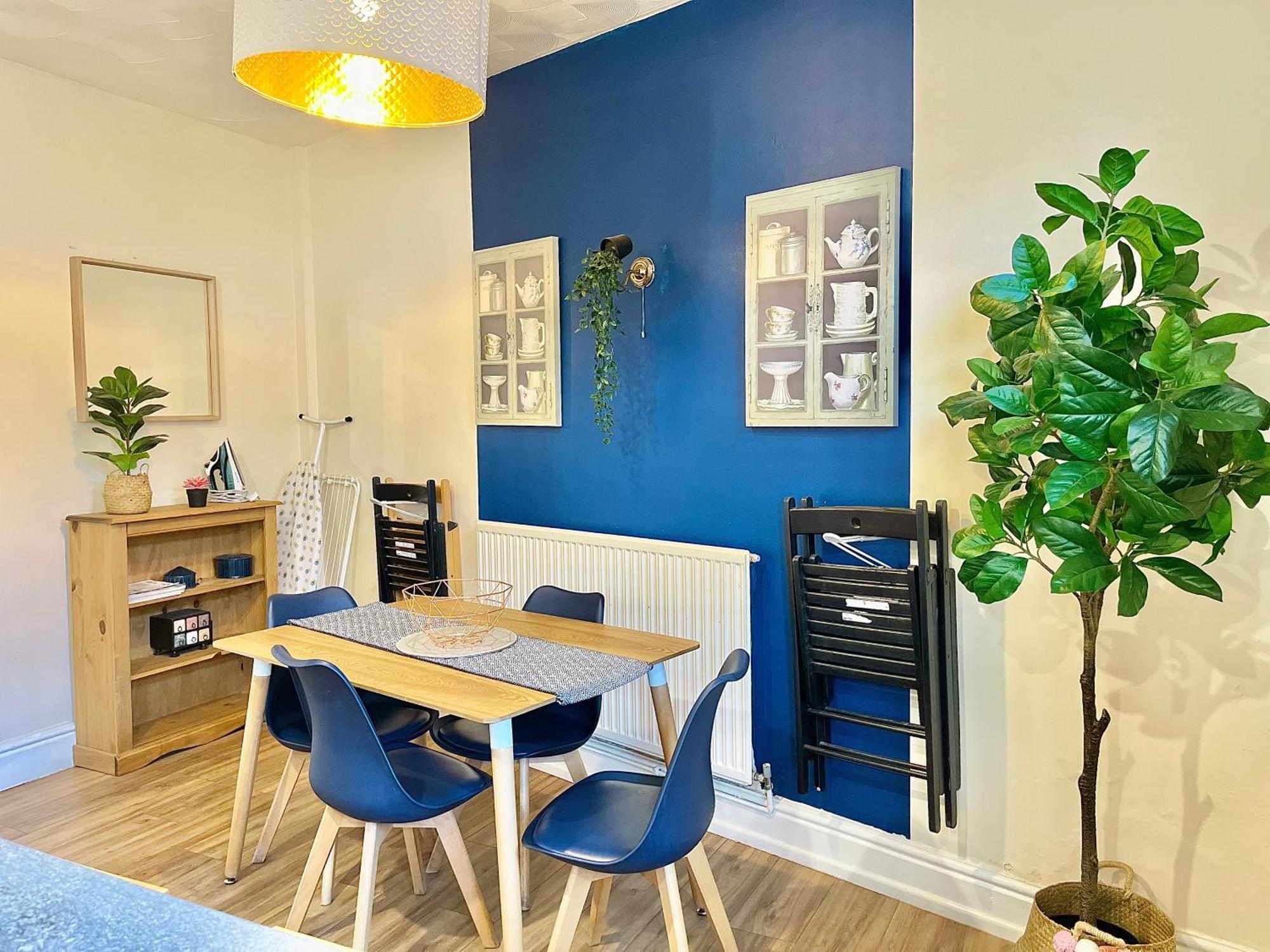 ברנסלי Summer Lane House-3 Bedrooms-Close To M1-Longer Stay-Free Parking מראה חיצוני תמונה