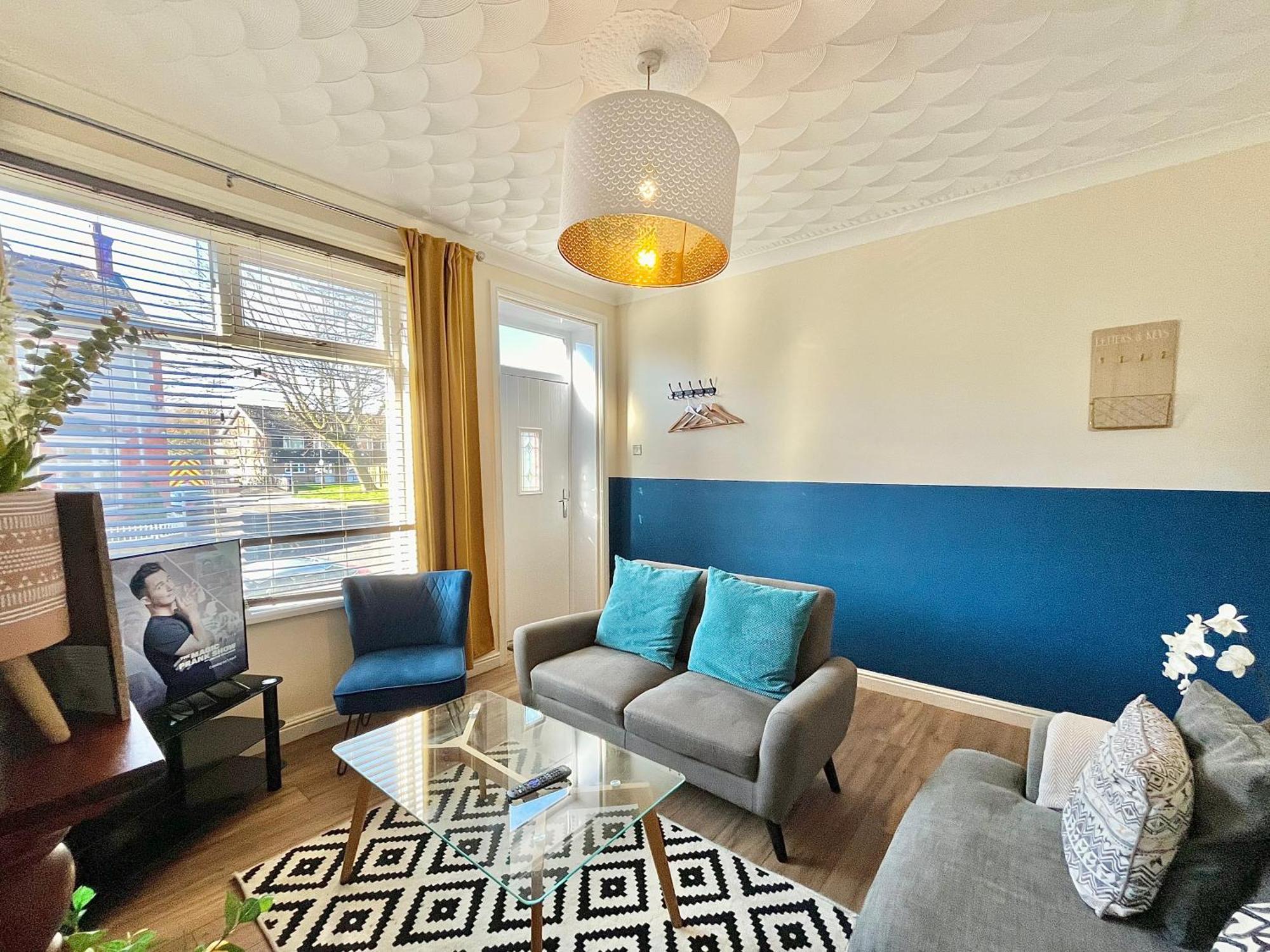 ברנסלי Summer Lane House-3 Bedrooms-Close To M1-Longer Stay-Free Parking מראה חיצוני תמונה